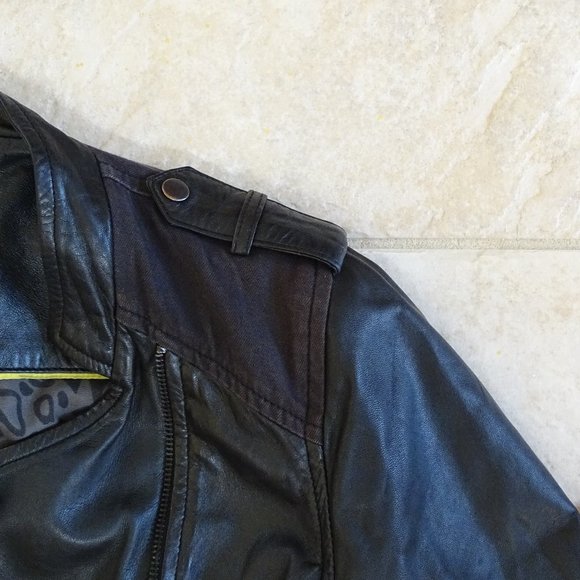 Leather Jacket - Picture 7 of 9